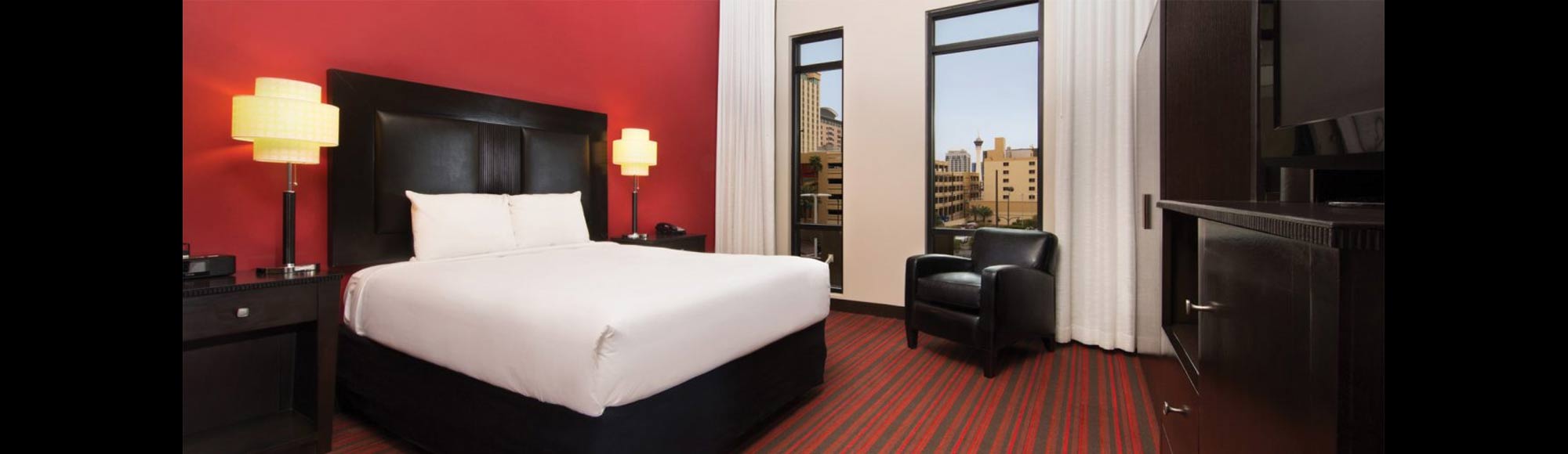 Foto: Vegas.com Außenansicht: Golden Gate Hotel and Casino