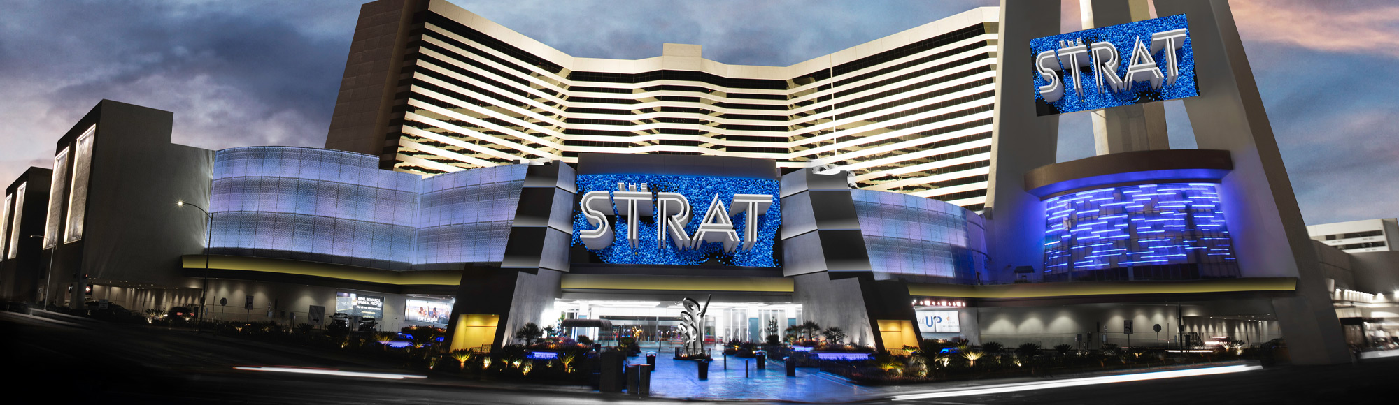 Foto: Vegas.com Außenansicht: The STRAT Hotel, Casino & Tower