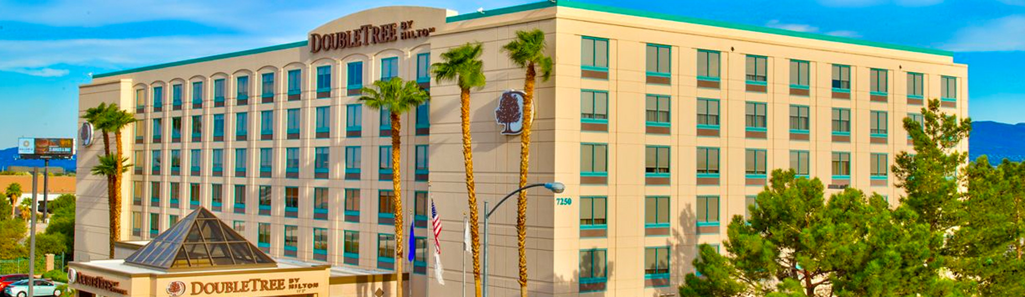 Foto: Vegas.com Außenansicht: DoubleTree by Hilton Las Vegas Airport