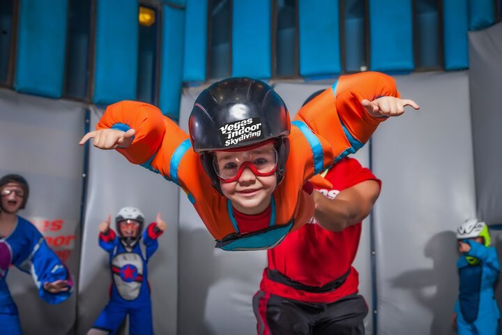 Vegas Indoor Skydiving, Vorschau 6