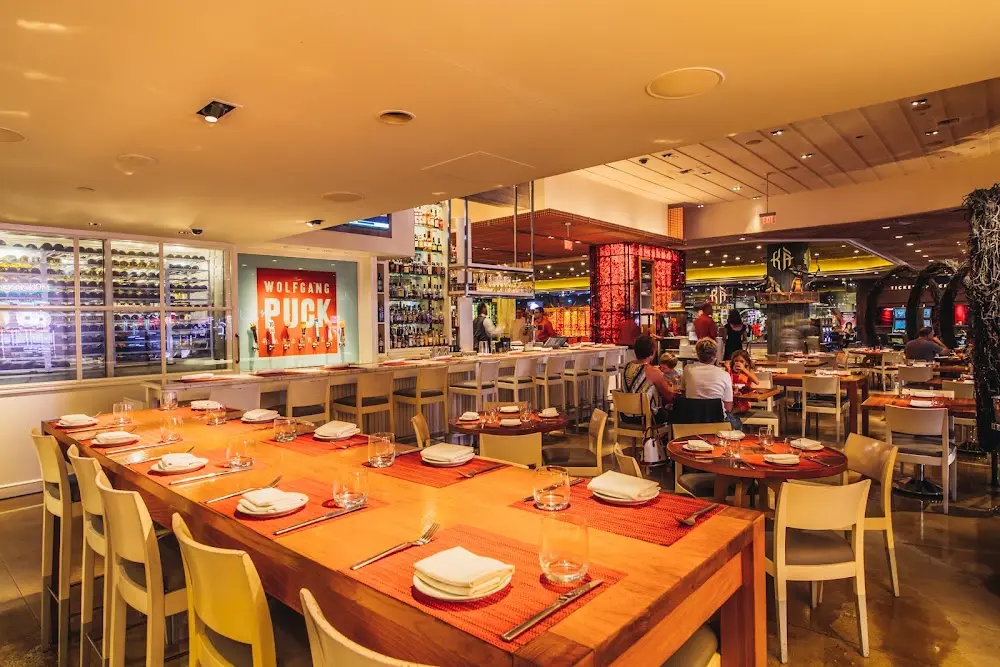 Wolfgang Puck Bar & Grill