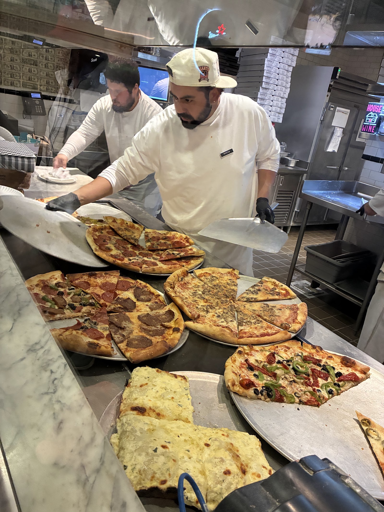 Secret Pizza Las Vegas, Vorschau 5
