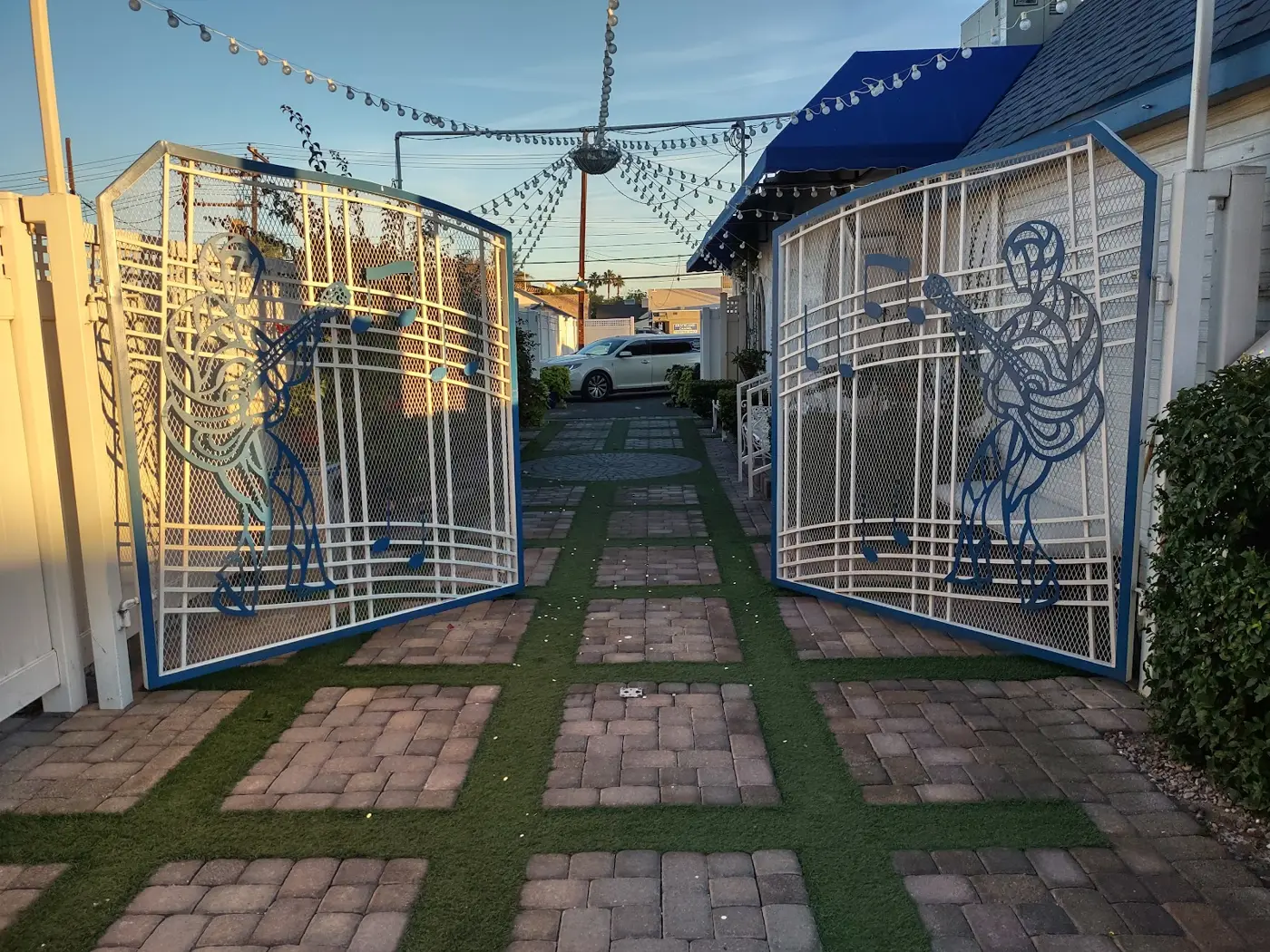 Graceland Wedding Chapel, Vorschau 3